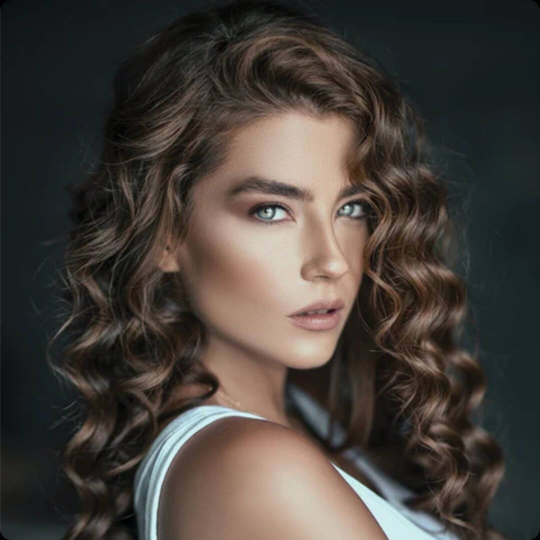 CREMA PARA RIZADOS CON EFECTO HIDRATANTE + VOLUMEN - CURLY BOOST™