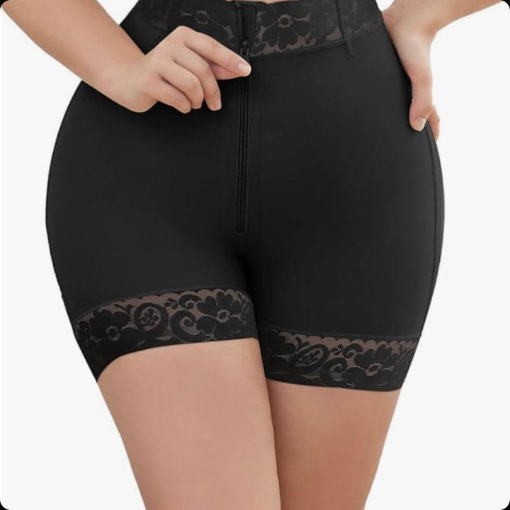 SHORT-FAJA LEVANTA COLA®